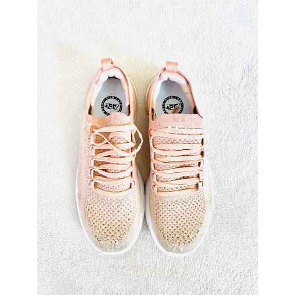APL Shoes - APL Women's TechLoom Breeze